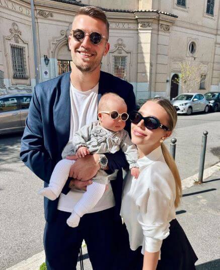 Natalija Ilic with her fiance Sergej Milinkovic-Savic and daughter.